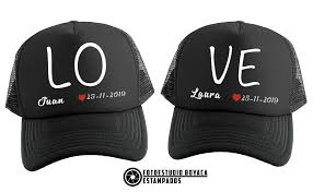 Gorras y estampadas y bordadas